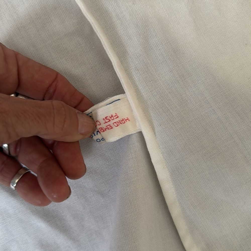 Vintage white button down with floral embroidery size 46 - Picture 6 of 16